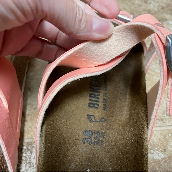 Birkenstock Salina sandal, EU 38 / US 7, peach coral color - Picture 4 of 7